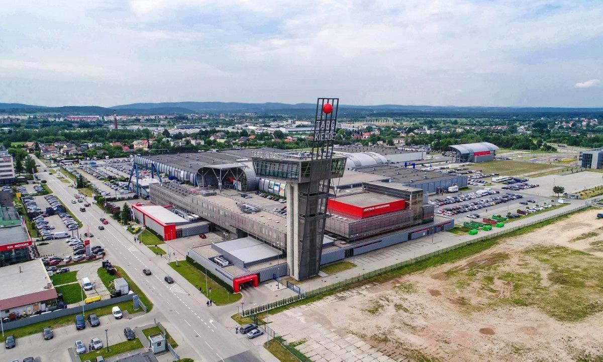 Rajski-parking, Taras, Vat, Targi 2km Apartment Kielce